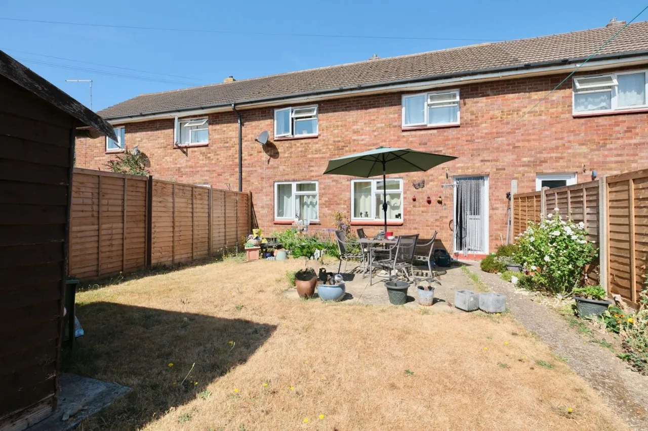 Belle Isle Crescent, Brampton, PE28, photo 4