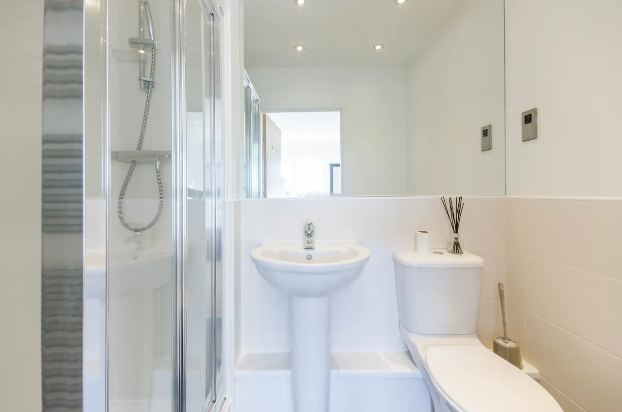 Flat 3, 62 Fairthorn Road, London, photo 10