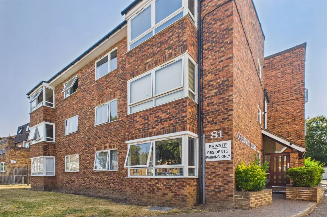 1 bed flat for sale — 81 Devonshire Road, London, SW19 2EQ