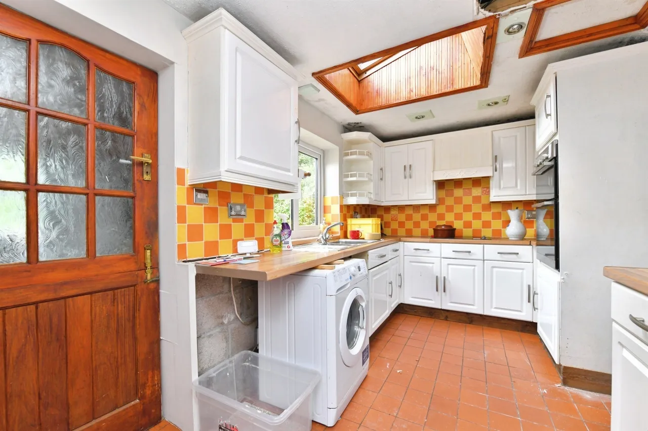 Cavell Crescent, Tideford Cross, Saltash, photo 6