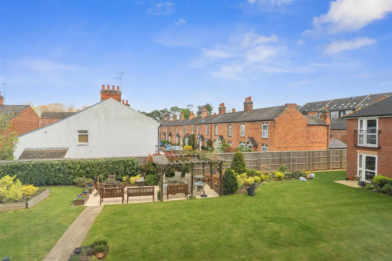 Clarence Street, Market Harborough, LE16, photo 15