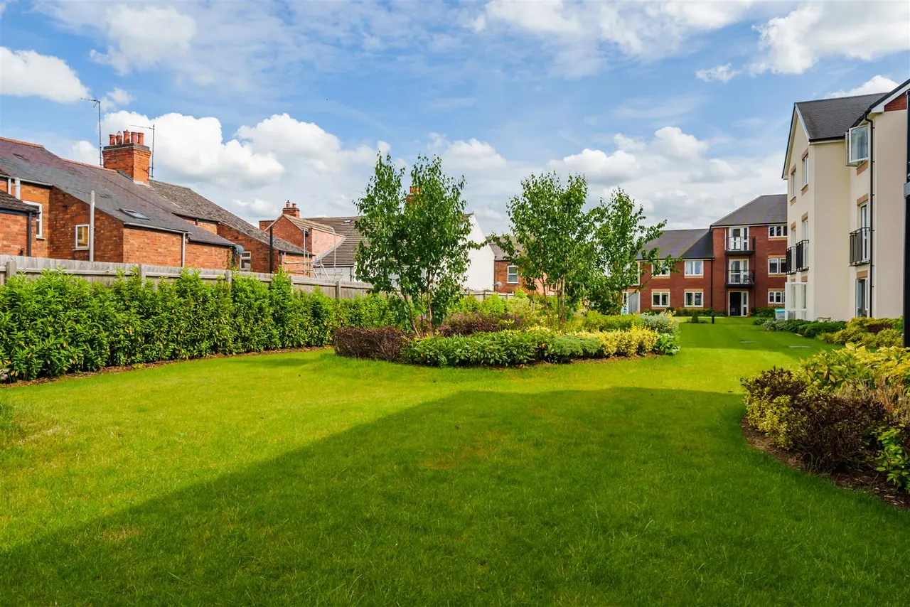 Clarence Street, Market Harborough, LE16, photo 16
