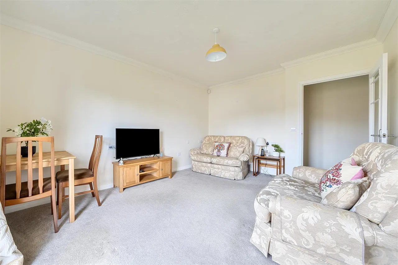 Clarence Street, Market Harborough, LE16, photo 5