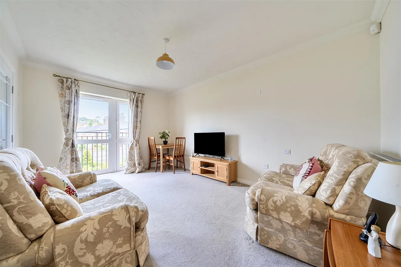 Clarence Street, Market Harborough, LE16, photo 3