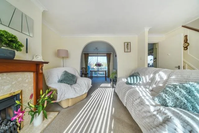 Paynesdown Road, Thatcham, RG19, photo 8