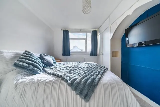 Paynesdown Road, Thatcham, RG19, photo 11
