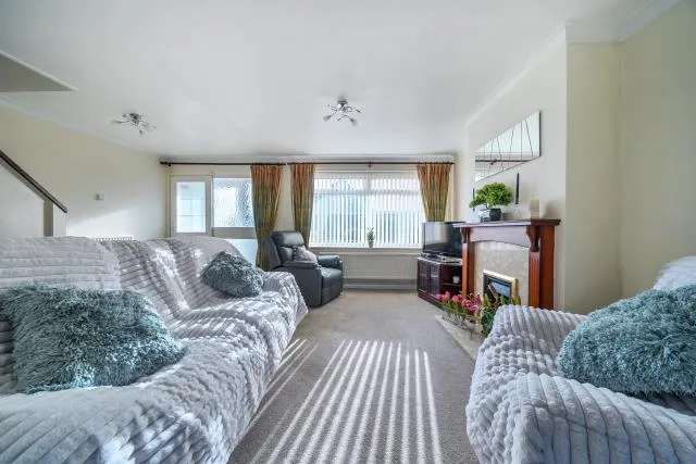 Paynesdown Road, Thatcham, RG19, photo 5