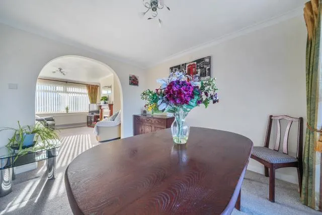 Paynesdown Road, Thatcham, RG19, photo 6