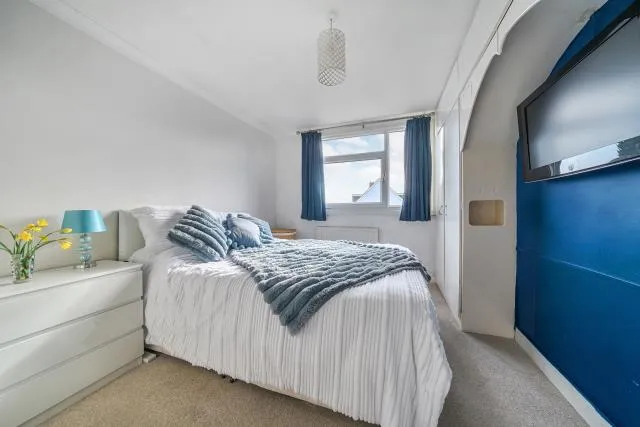 Paynesdown Road, Thatcham, RG19, photo 12