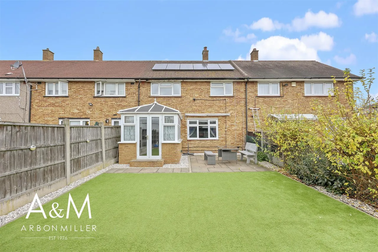 Thatches Grove, Chadwell Heath, Essex, Romford, RM65LA, photo 20