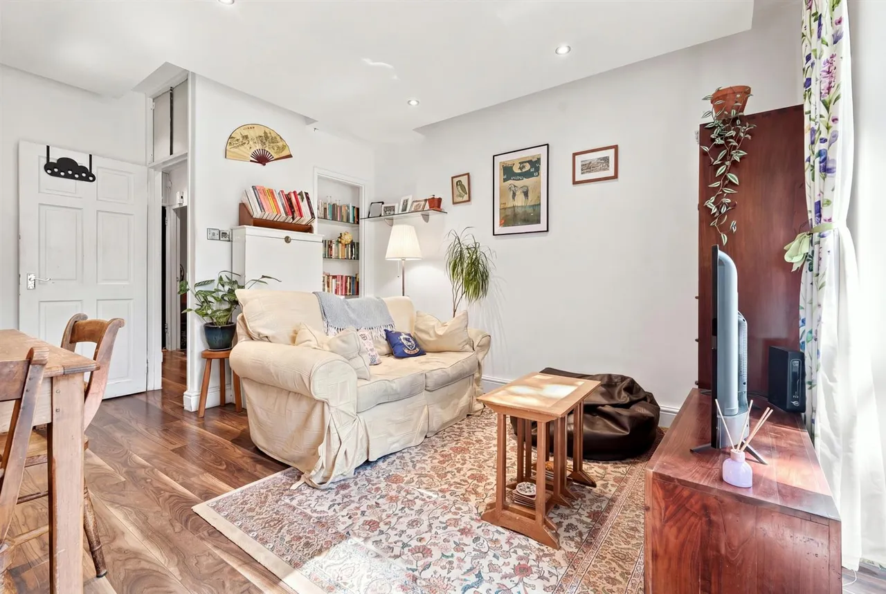Avenell Road, London, N5, photo 3