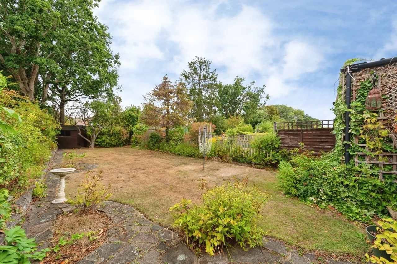 The Hollands, Worcester Park, KT4, photo 6