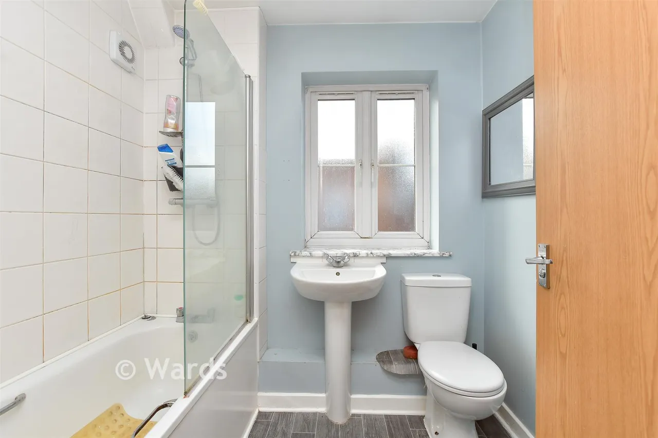Wykeham Street, Strood, ME2, photo 13