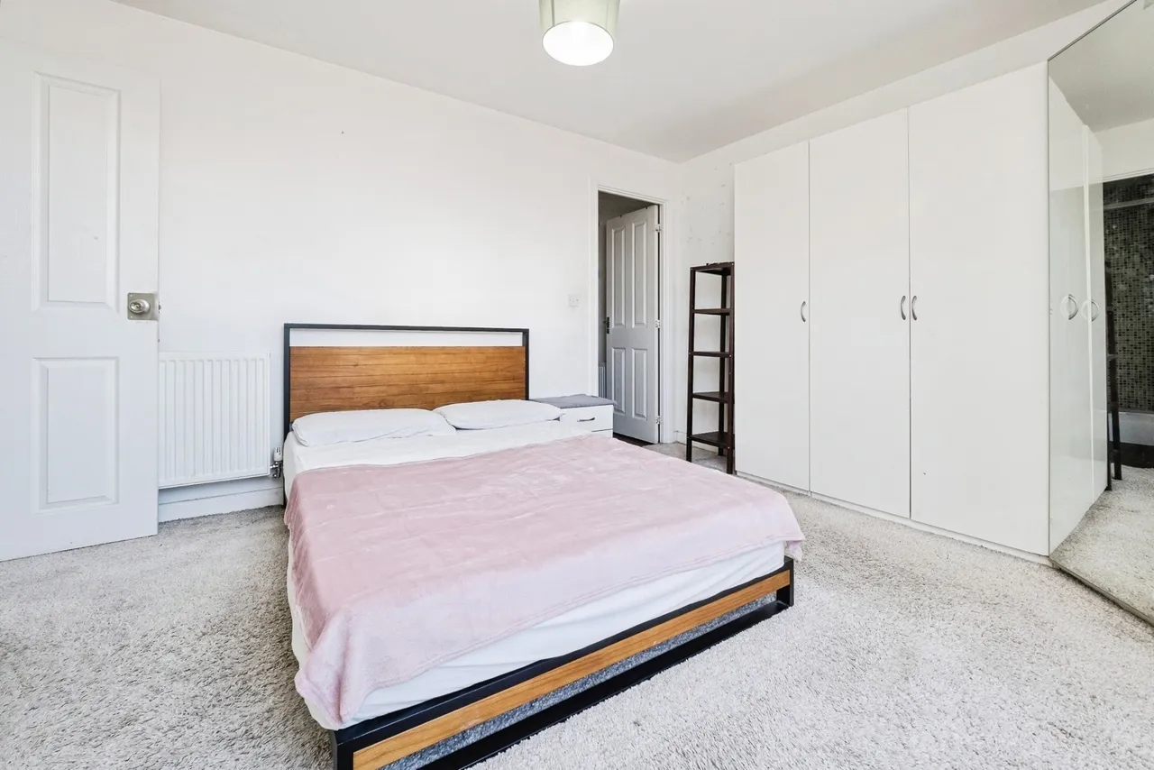 Honour Gardens, Dagenham, RM8, photo 17