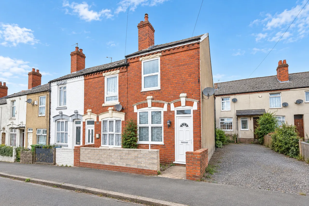 3 bed house for sale — Hellier Street, Dudley