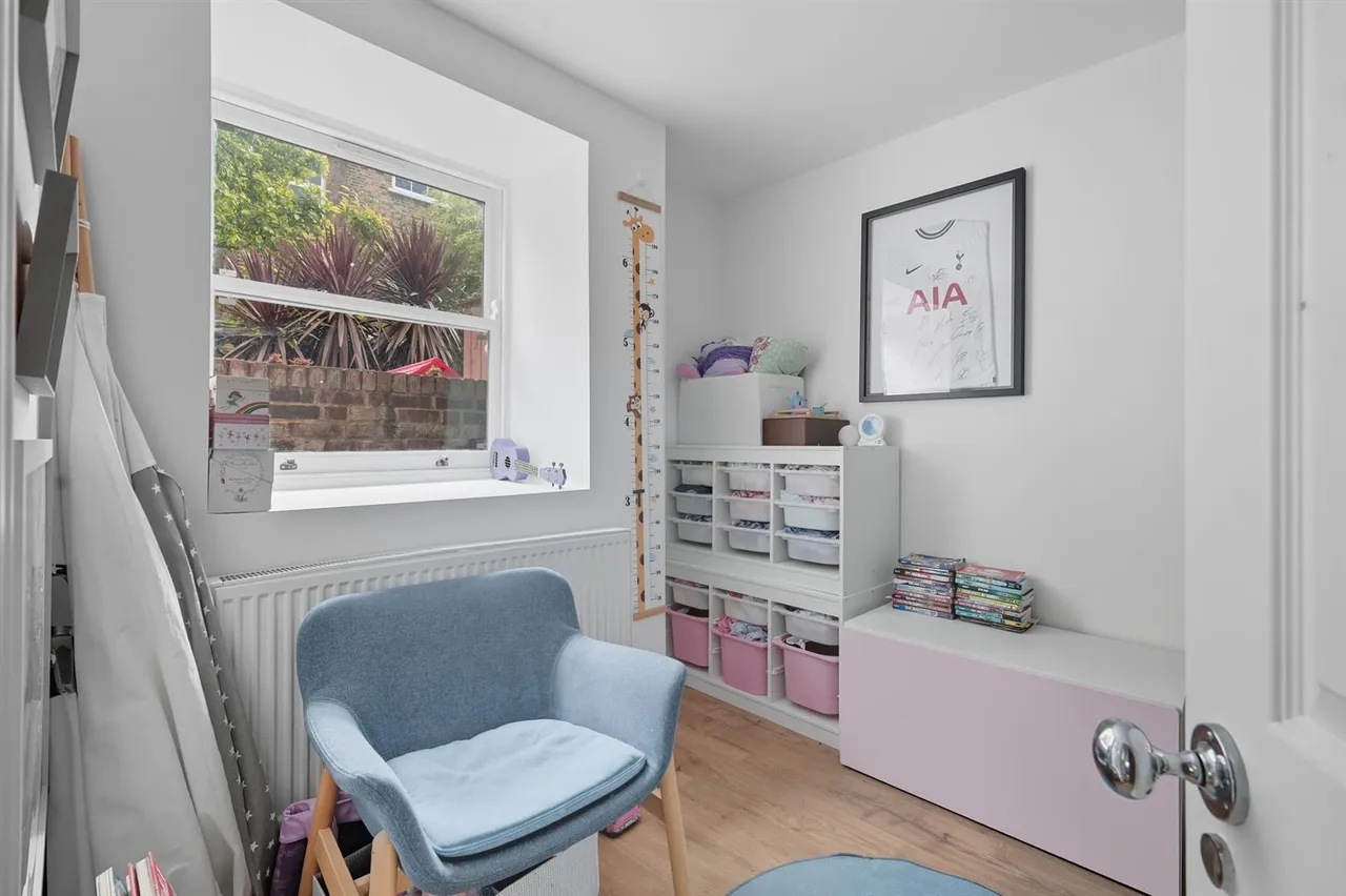 Finsbury Park Road, London, N4, photo 12