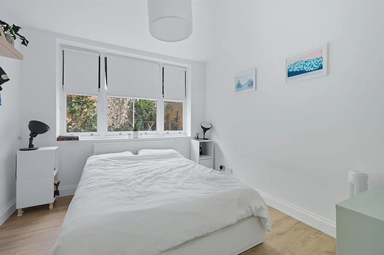 Finsbury Park Road, London, N4, photo 10