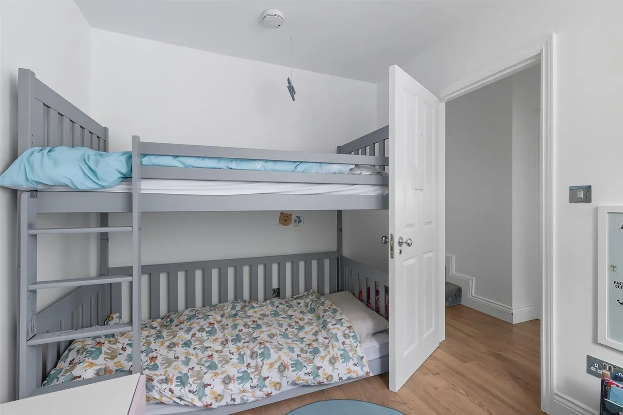 Finsbury Park Road, London, N4, photo 11