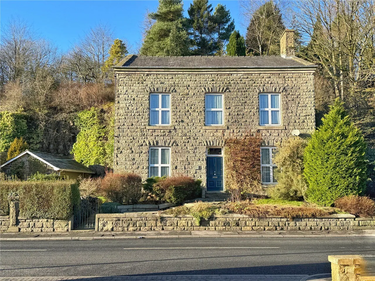 6 bed house for sale, Market Street, Bacup, OL13