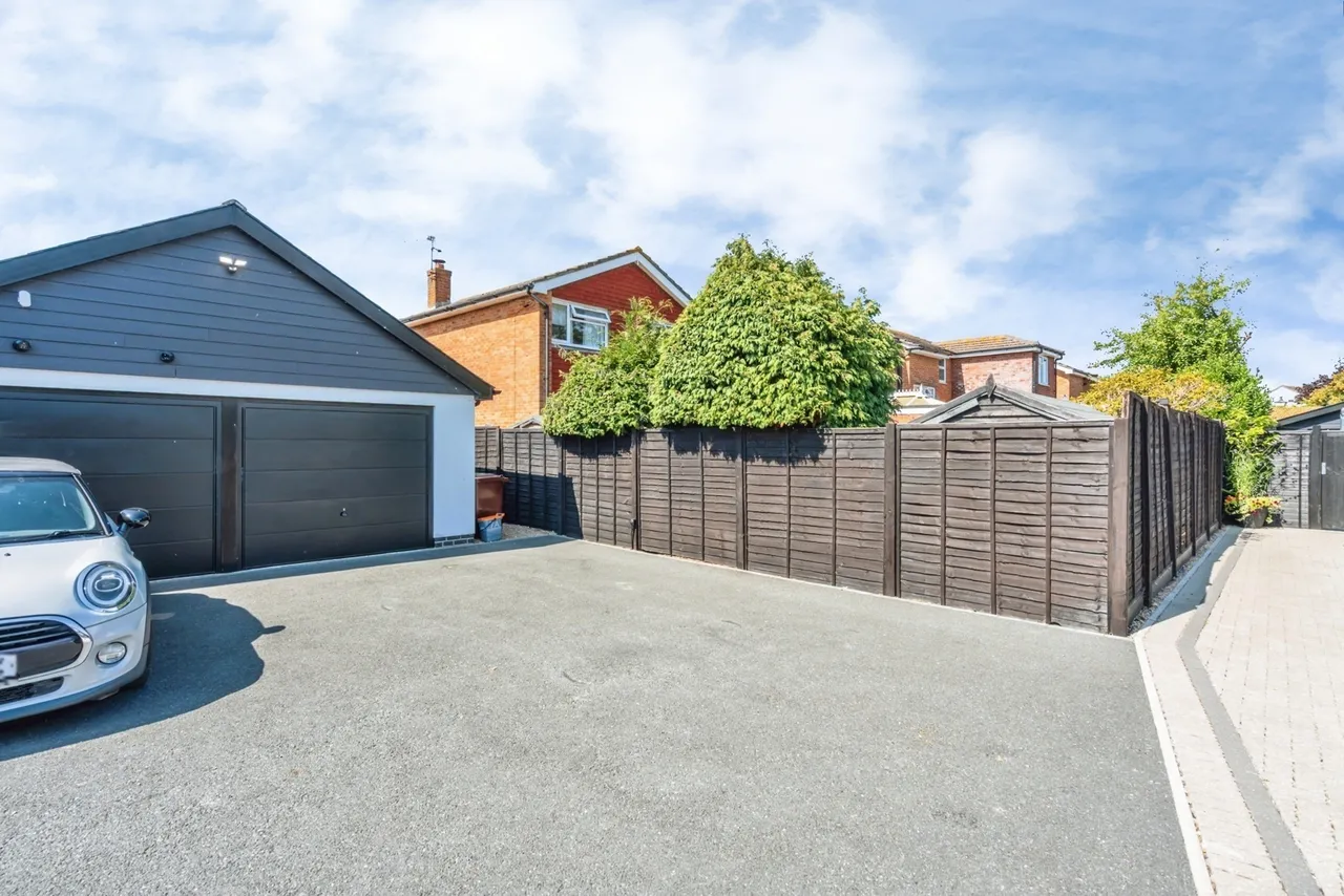 Middleton Road, Felpham, PO22, photo 20