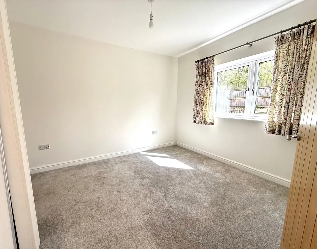 Barnes Road, Swindon, Wiltshire, SN2 7PA, photo 9