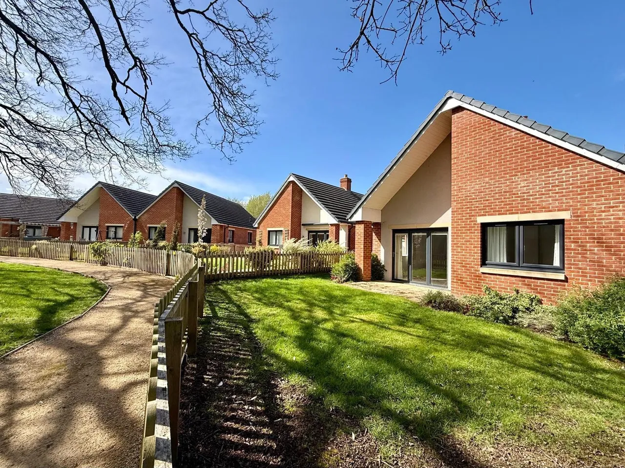2 bed house for sale — Barnes Road, Swindon, Wiltshire, SN2 7PA