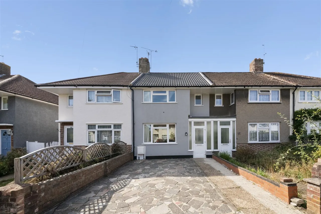 Canfield Drive, Ruislip, photo 14
