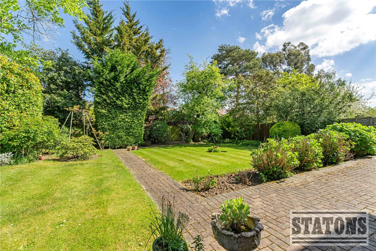 Poynings Way, Woodside Park, London, N12 7LP, photo 21