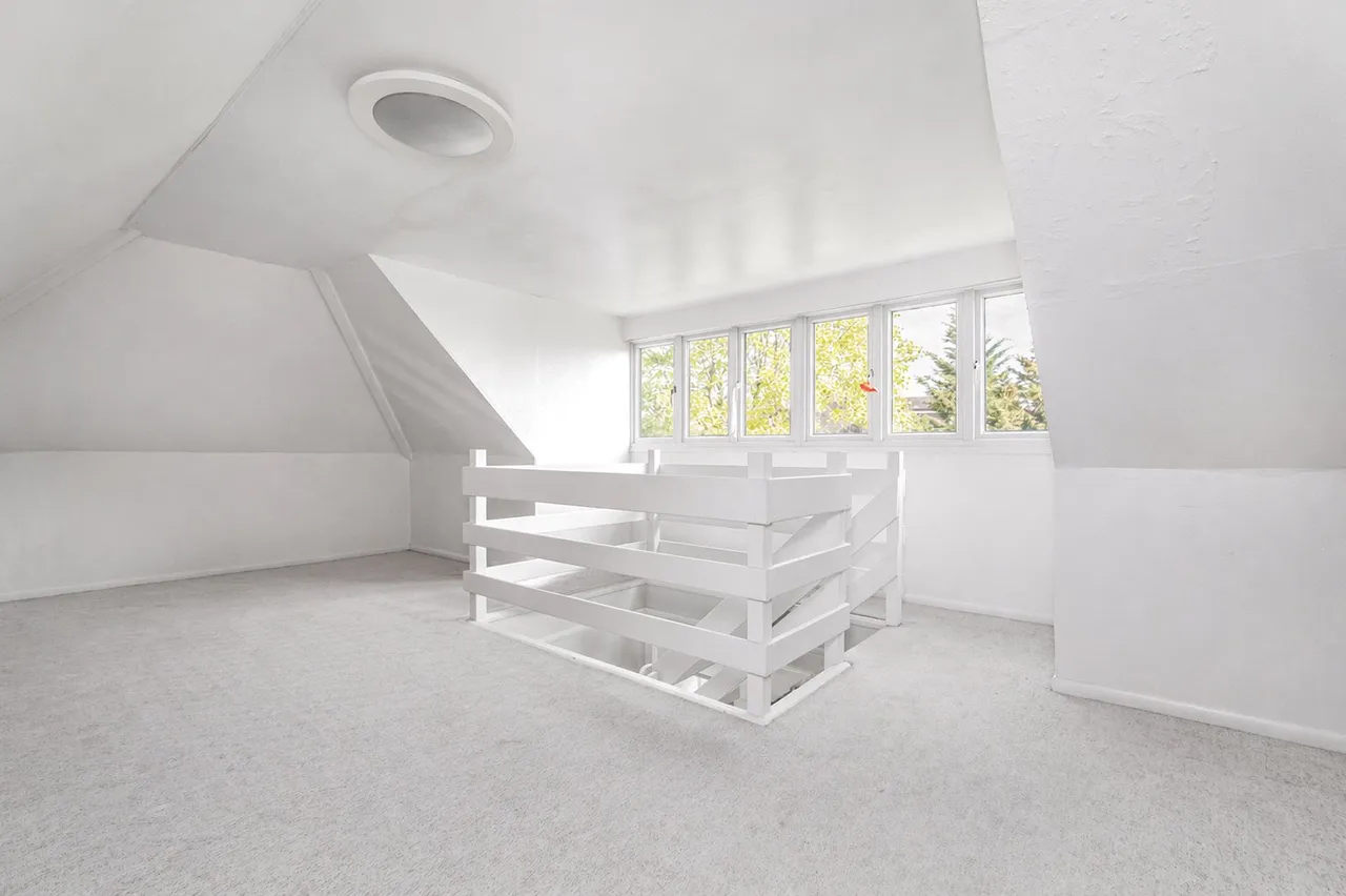 Poynings Way, Woodside Park, London, N12 7LP, photo 18