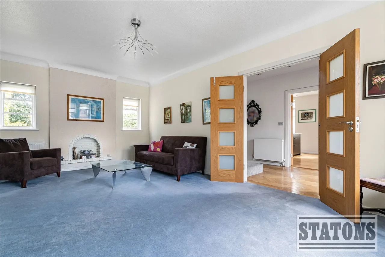 Poynings Way, Woodside Park, London, N12 7LP, photo 6