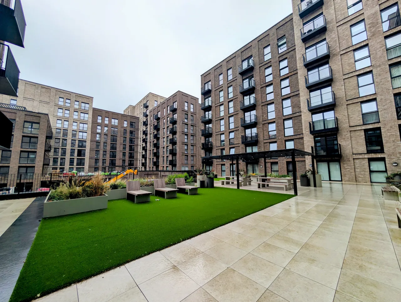 Berkeley Square, Salford M5, photo 8
