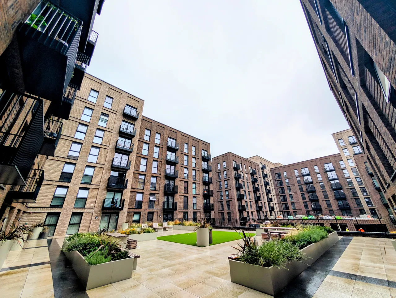 Berkeley Square, Salford M5, photo 7