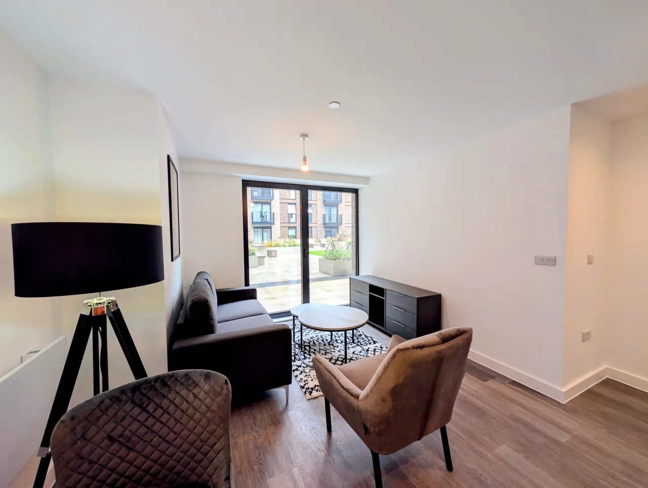 Berkeley Square, Salford M5, photo 2