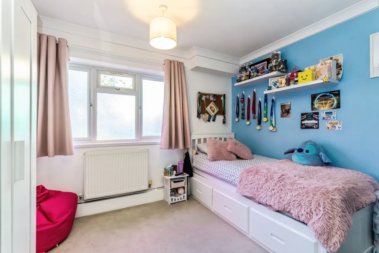 Coulsdon Road, Caterham, Surrey, CR3, photo 8