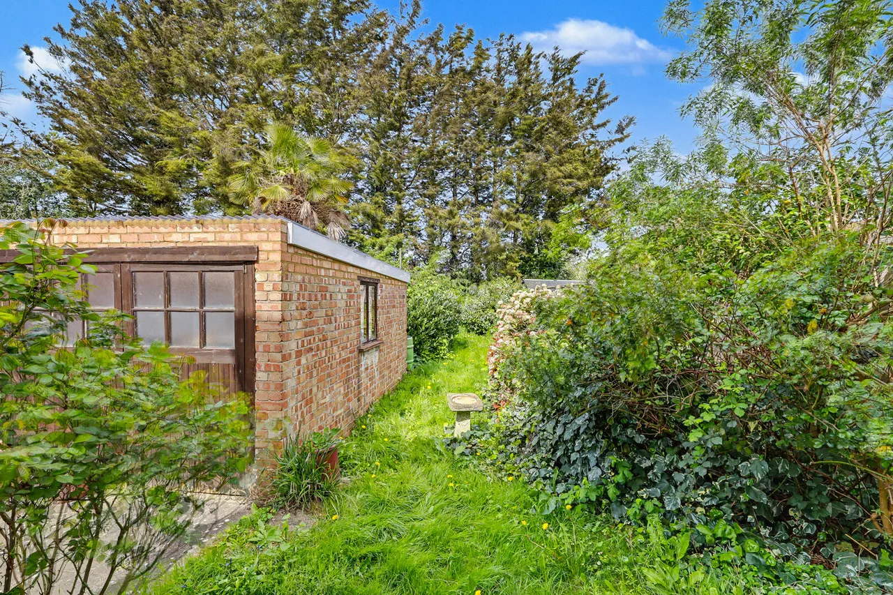 Bullsmoor Lane, Enfield, EN3, photo 15