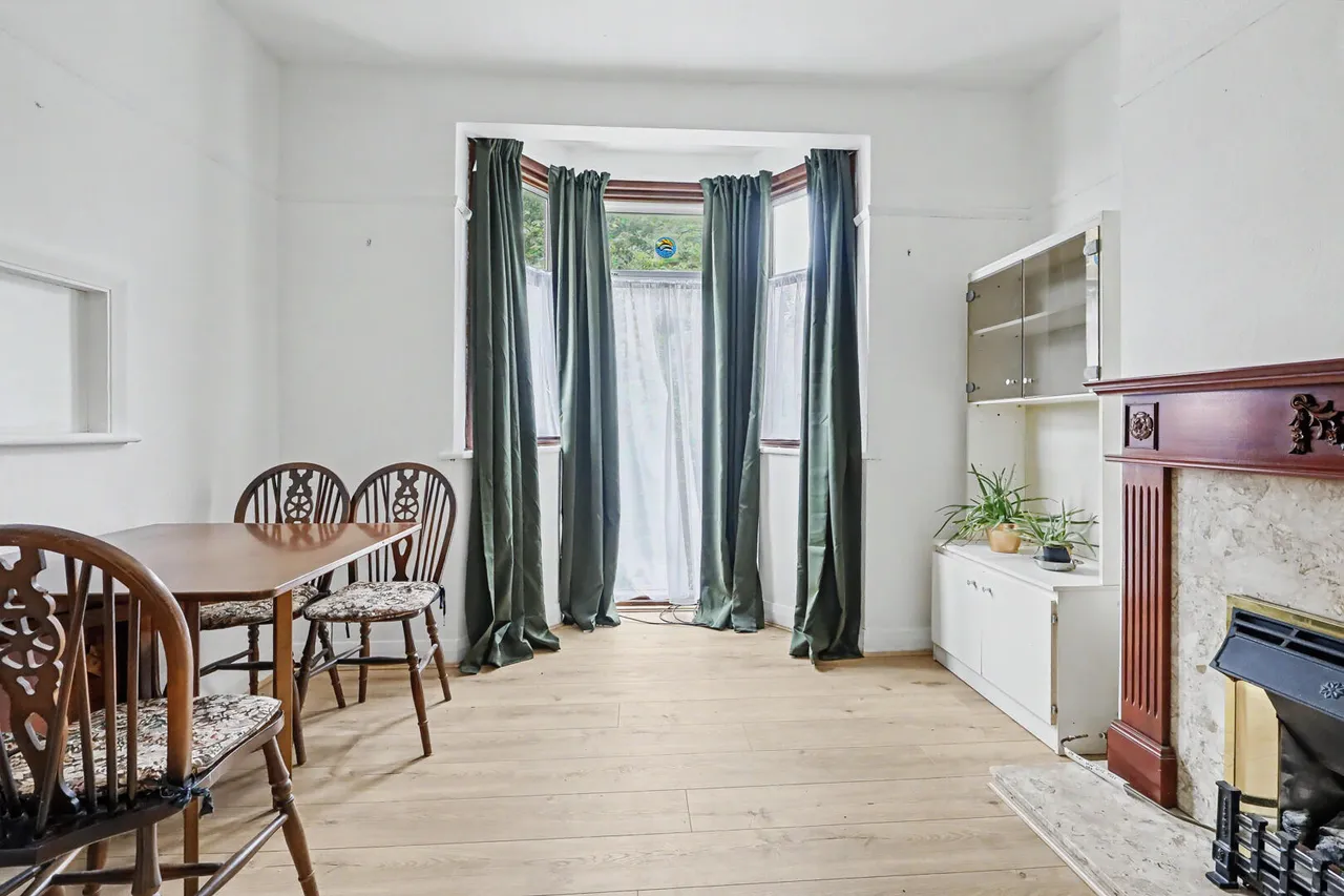 Bullsmoor Lane, Enfield, EN3, photo 4