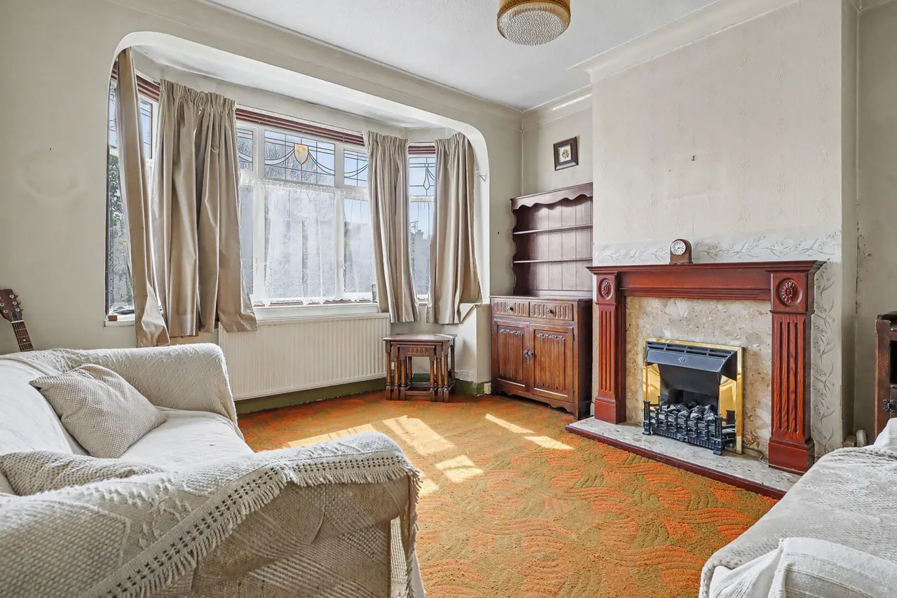 Bullsmoor Lane, Enfield, EN3, photo 2