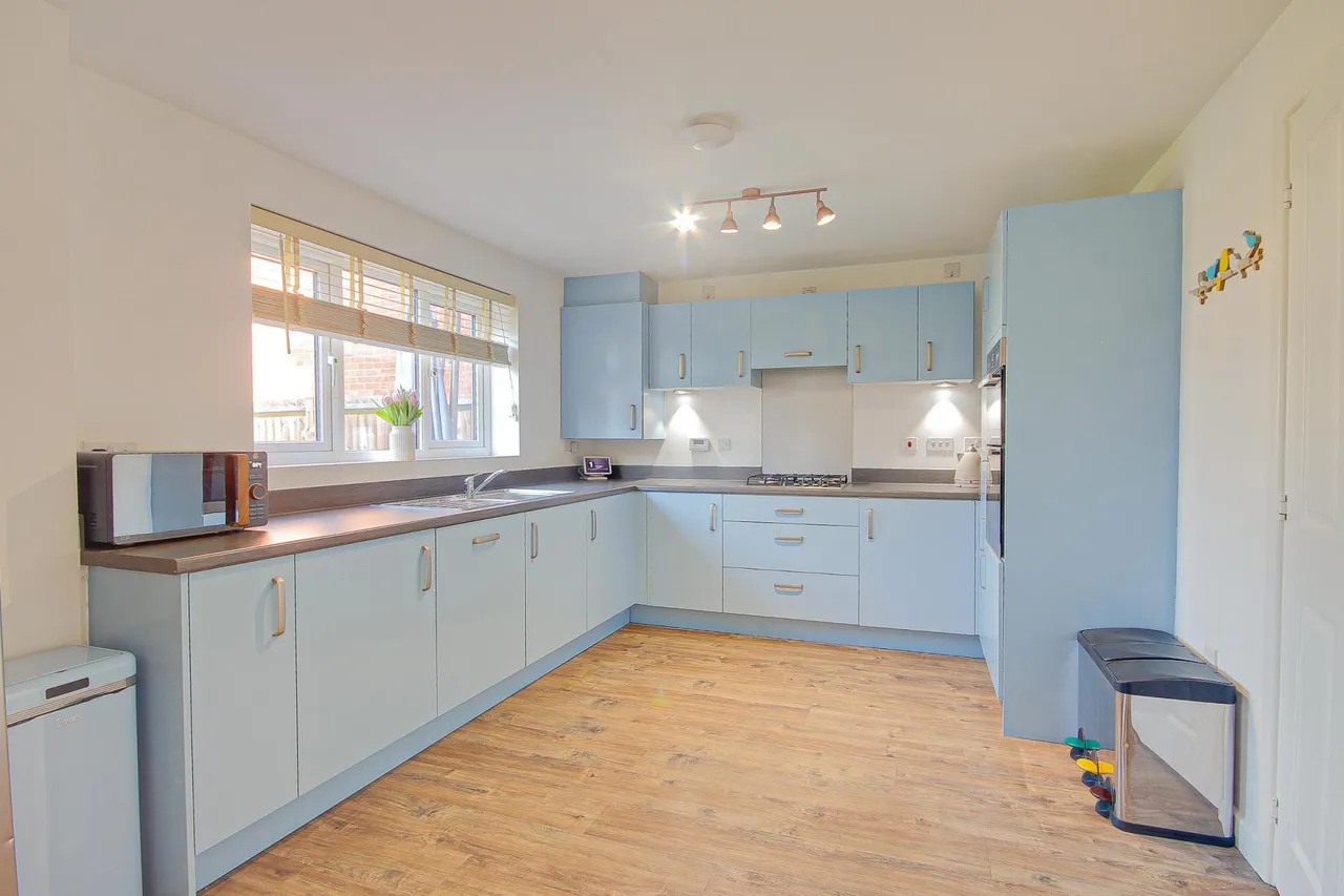 Attlebridge Way Kingsway, Quedgeley, Gloucester, GL2, photo 4