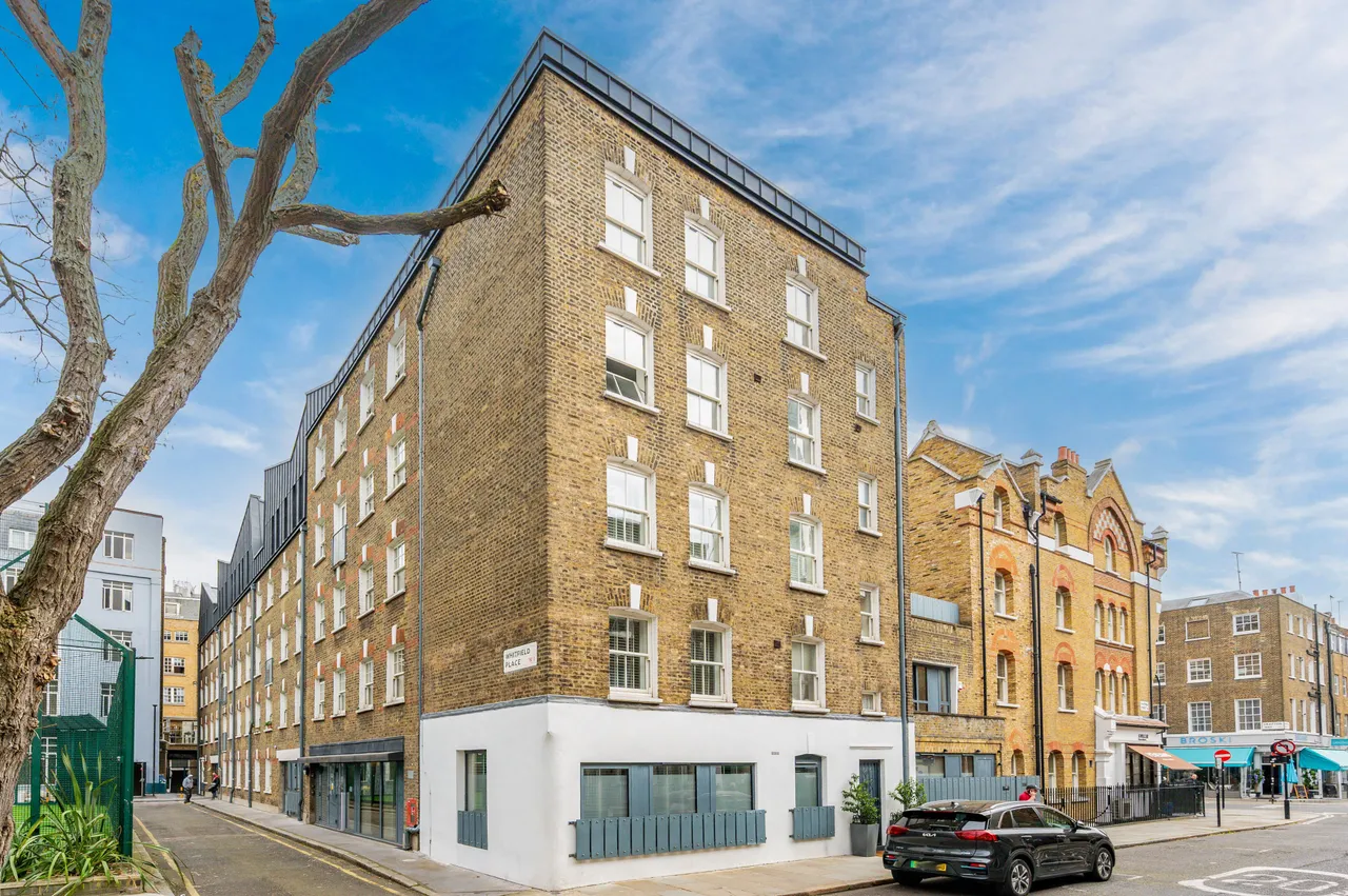 2 bed flat for sale — Flat 4, Suffolk House, 1-8 Whitfield Place, London