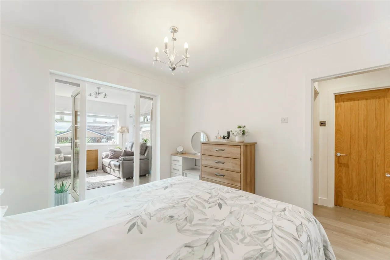 Lowfield Road, Hemsworth, WF9, photo 24