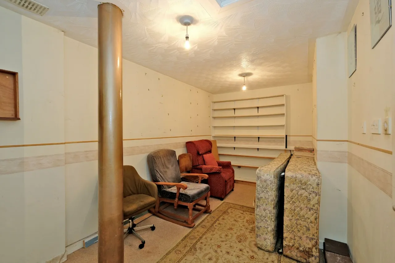 High Street, Insch, AB52, photo 11