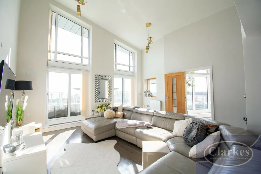 Richmond Gate Penthouse, photo 6