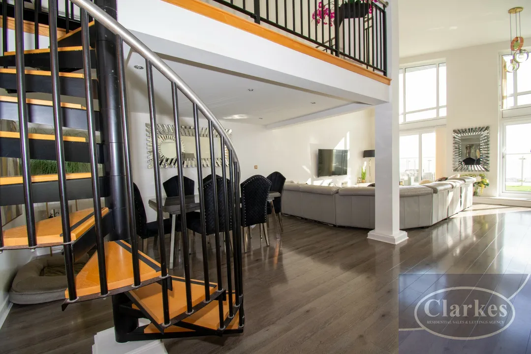 Richmond Gate Penthouse, photo 8