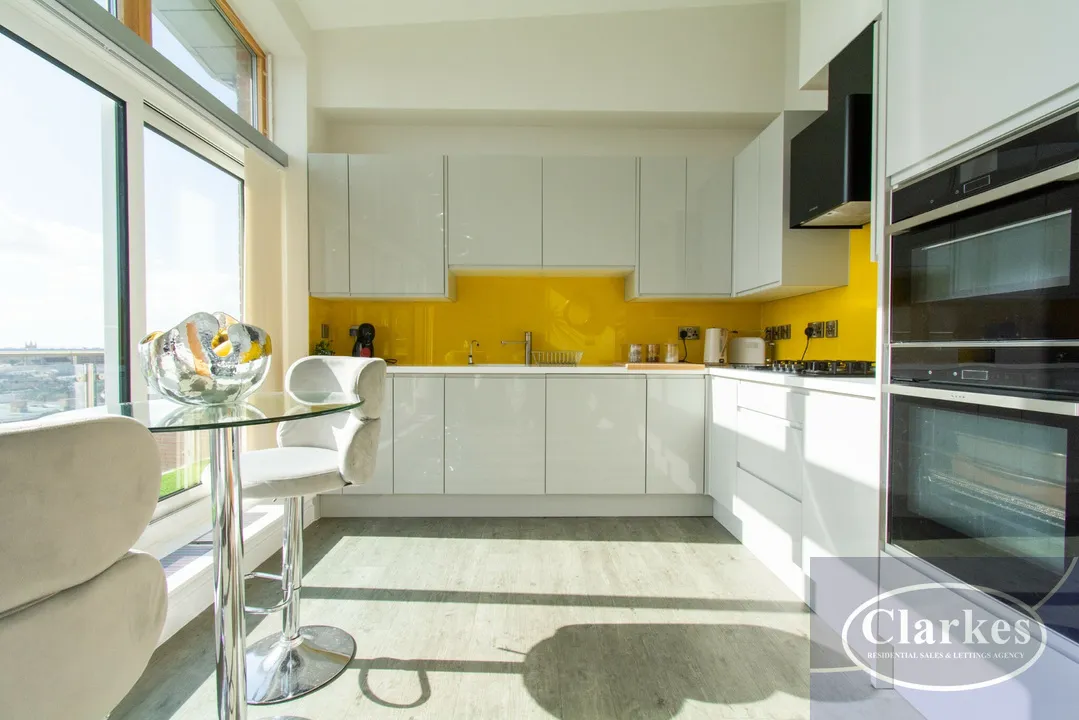 Richmond Gate Penthouse, photo 4