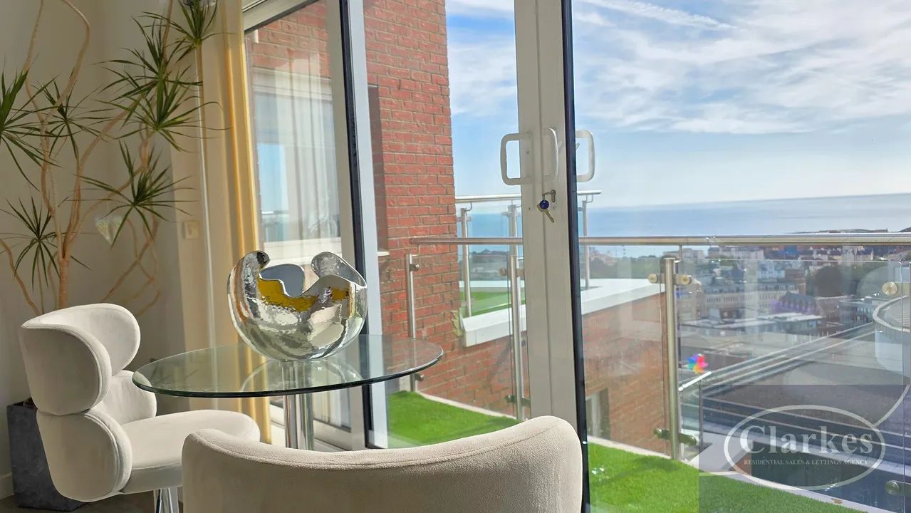 Richmond Gate Penthouse, photo 2