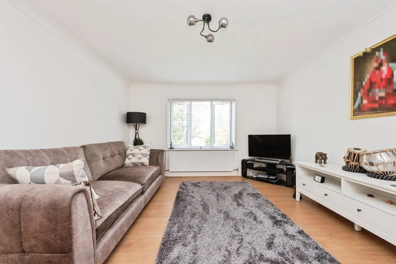 Cheam Common Road, Worcester Park, KT4, photo 2