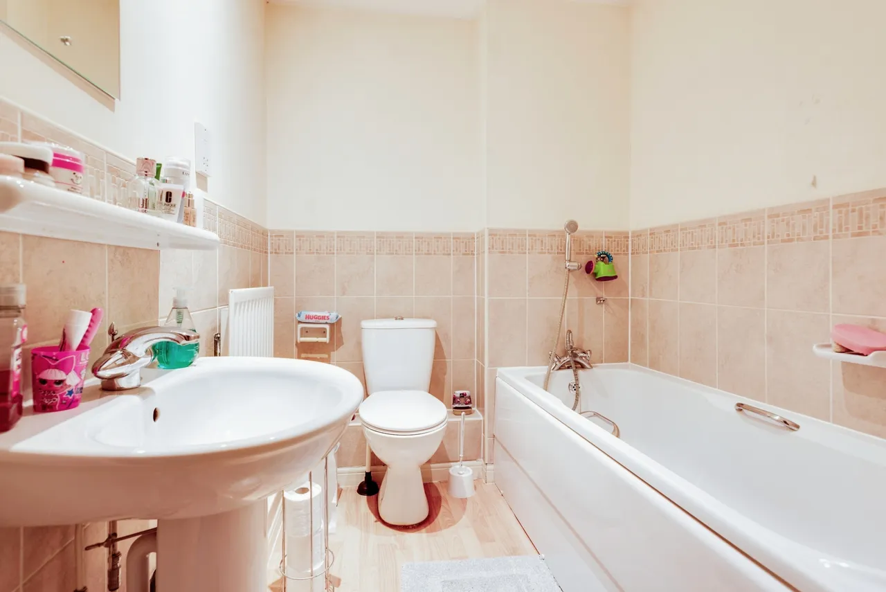 Brunel Crescent, Swindon, Wiltshire, SN2, photo 10