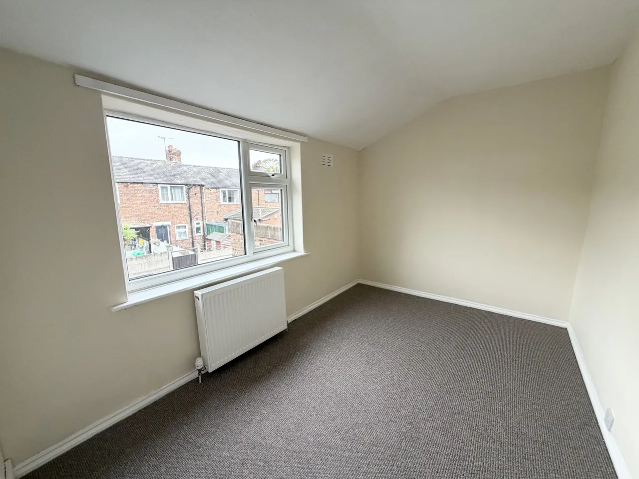 Yewtree Avenue, St Helens, WA9, photo 6