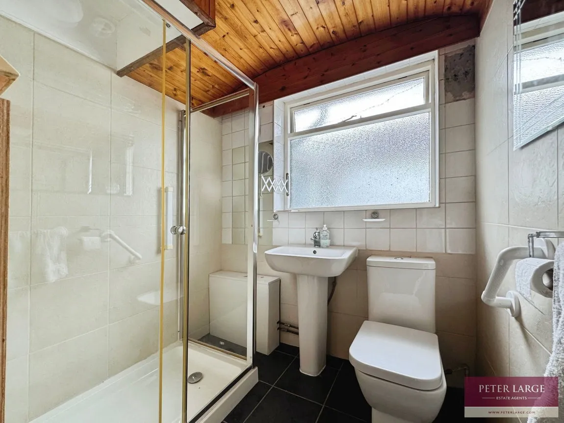 Spruce Avenue, Rhyl, Denbighshire, LL18 3SU, photo 11