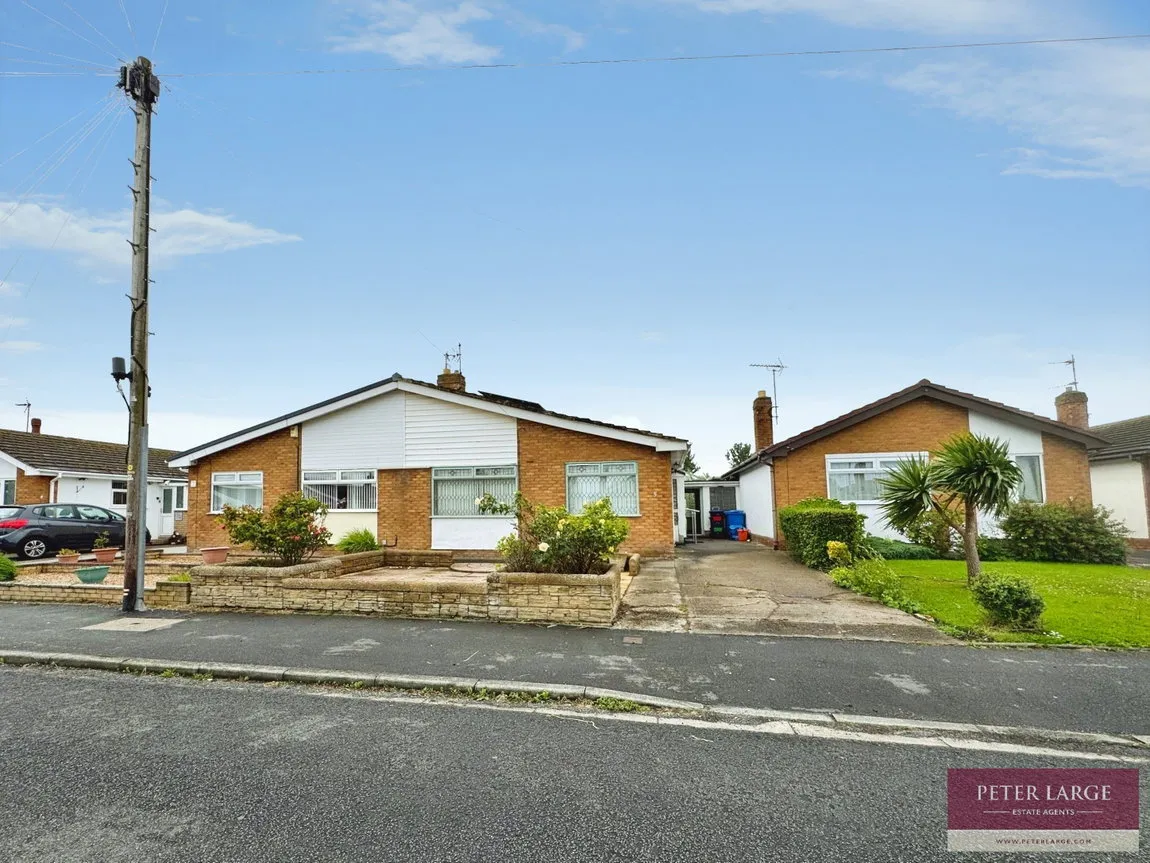 Spruce Avenue, Rhyl, Denbighshire, LL18 3SU, photo 16